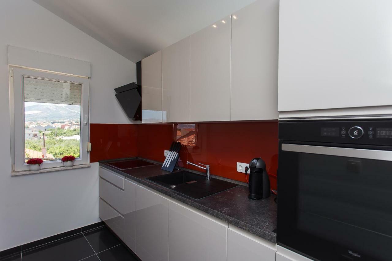 Apartment Marija 2 Near Split Kaštela Екстериор снимка