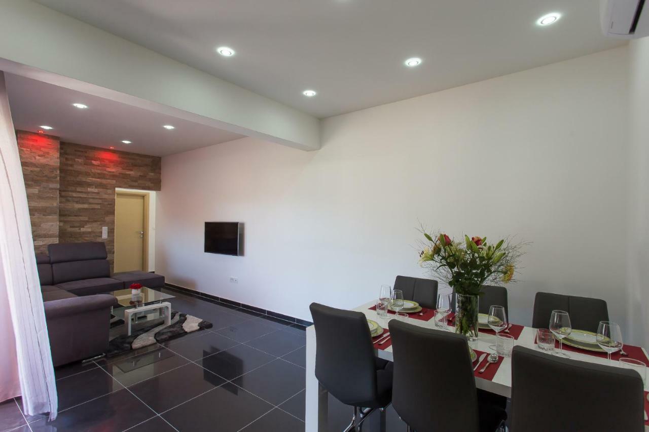 Apartment Marija 2 Near Split Kaštela Екстериор снимка